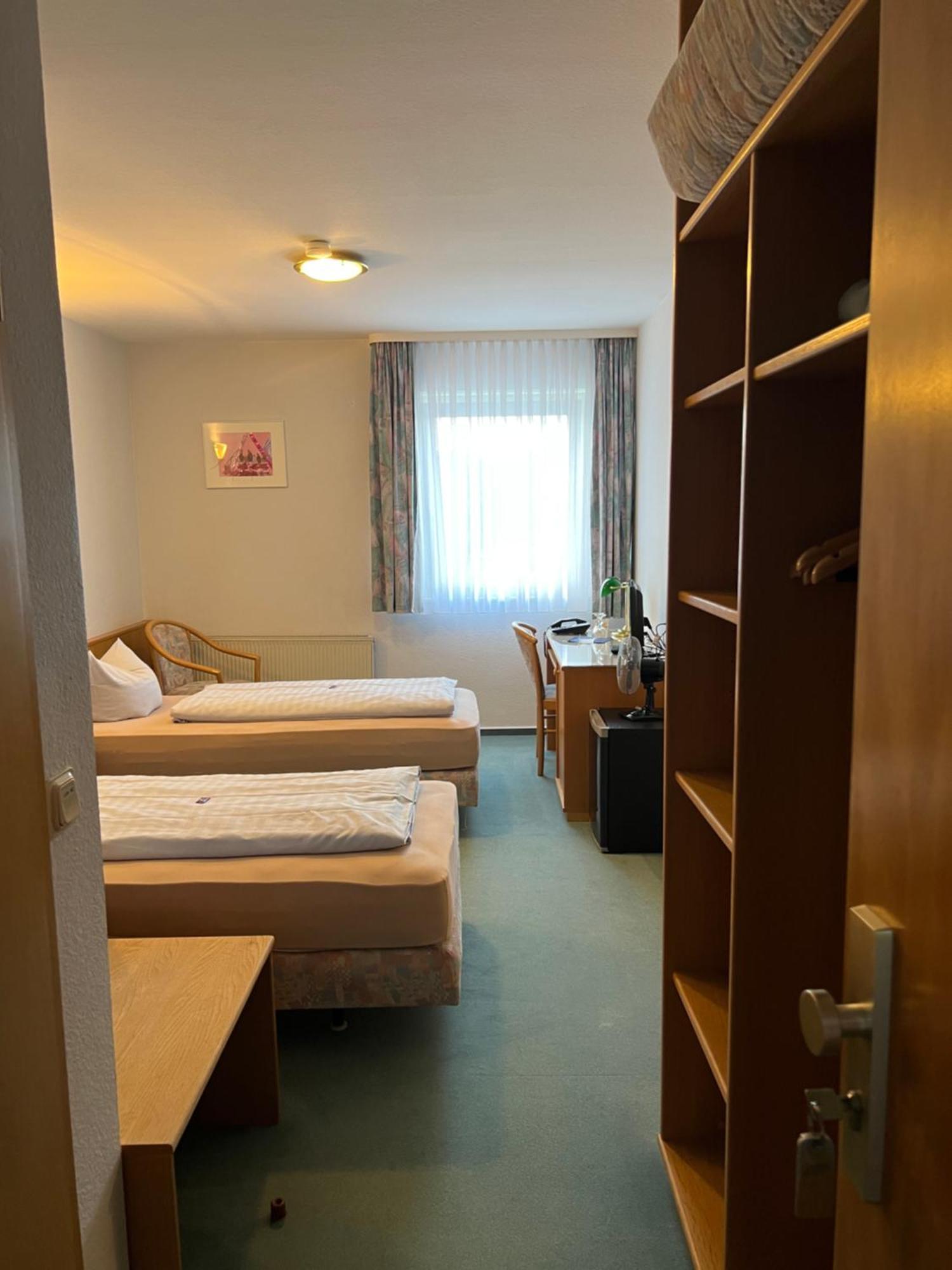 Niebuhrs Hotel Friedrichsdorf Δωμάτιο φωτογραφία